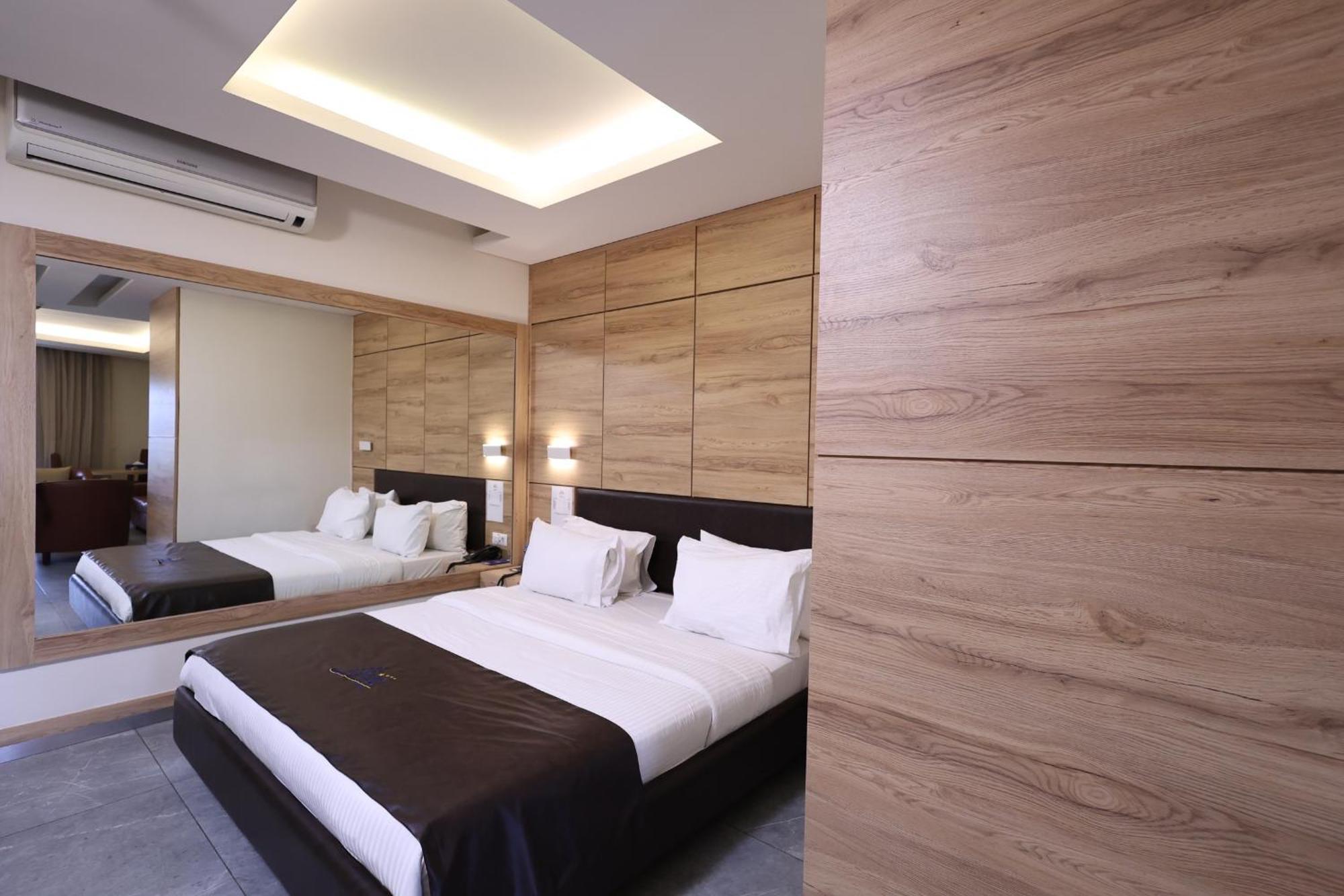 Ibiza Hotel Jounieh Luaran gambar